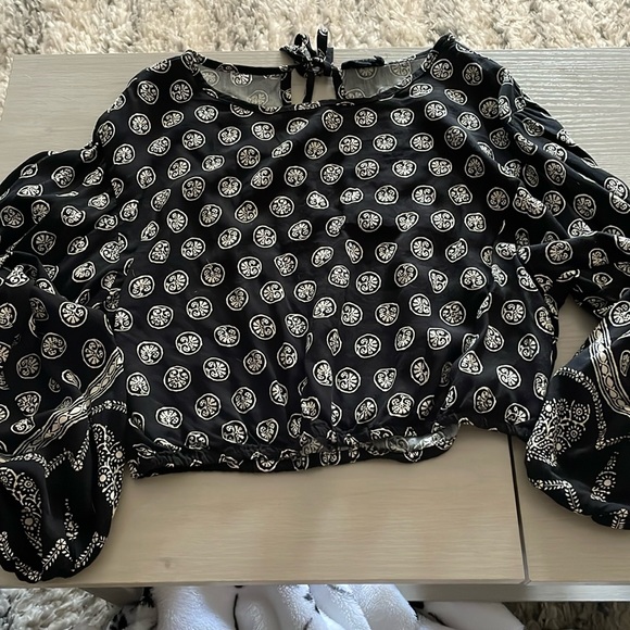 Top - Picture 3 of 4